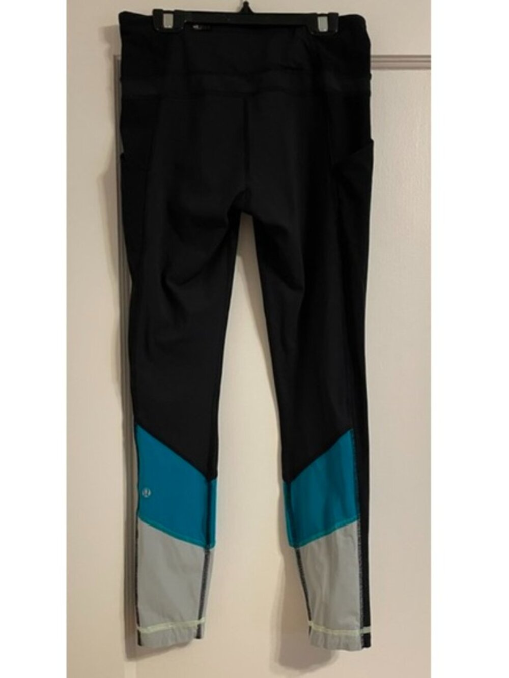 LULULEMON Black & Turquoise Pants Small - Picture 2 of 4